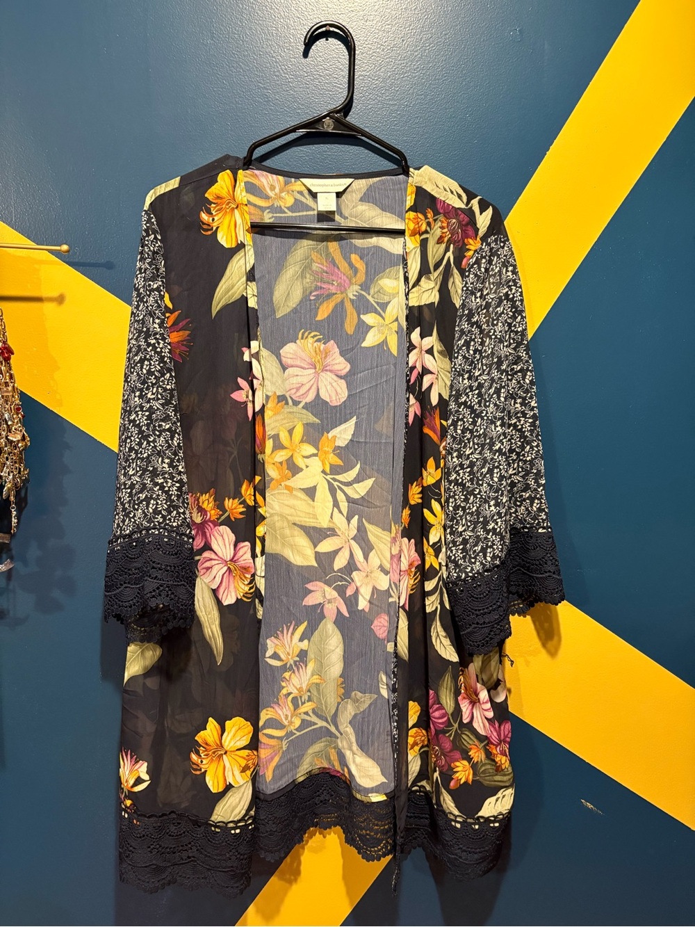 Christopher & Banks Navy Floral Print & Crochet Hems Kimono EUC